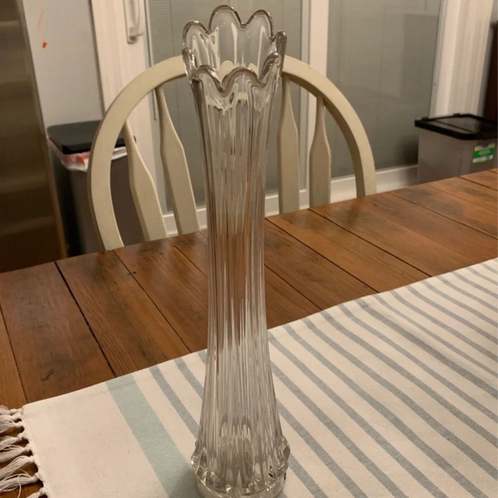 Vintage Crystal glass vase!